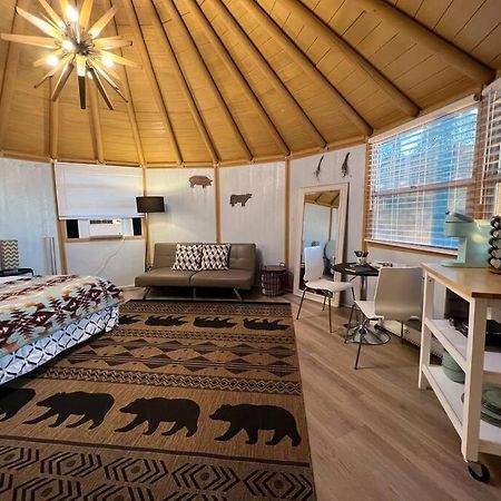 הוילה Valley Center Glamping-Sky Dome Yurt-Tiny House-2 By Lavenders Field מראה חיצוני תמונה