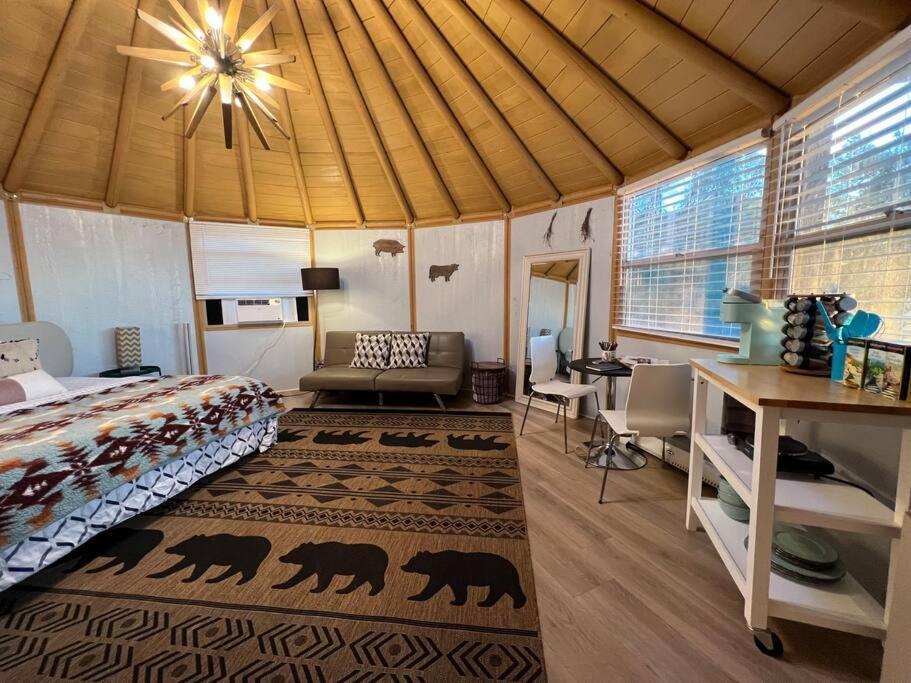 הוילה Valley Center Glamping-Sky Dome Yurt-Tiny House-2 By Lavenders Field מראה חיצוני תמונה