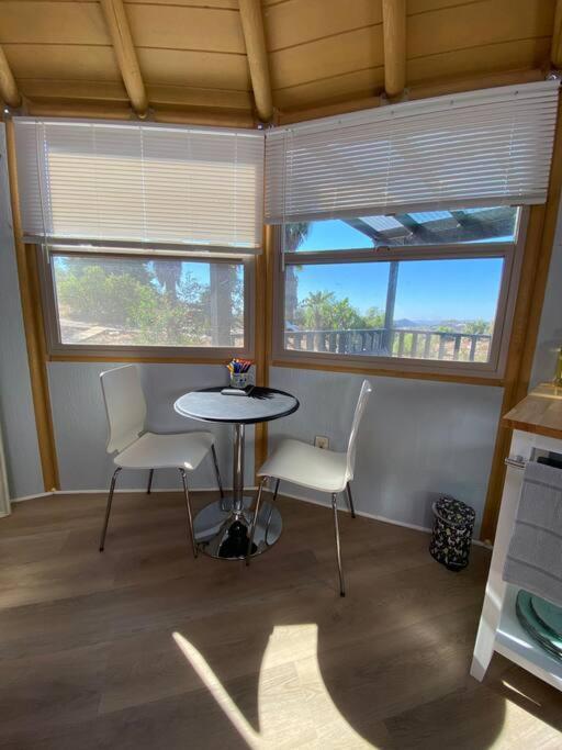 הוילה Valley Center Glamping-Sky Dome Yurt-Tiny House-2 By Lavenders Field מראה חיצוני תמונה