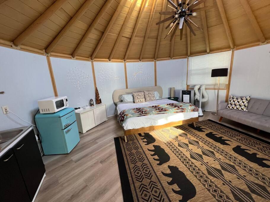 הוילה Valley Center Glamping-Sky Dome Yurt-Tiny House-2 By Lavenders Field מראה חיצוני תמונה