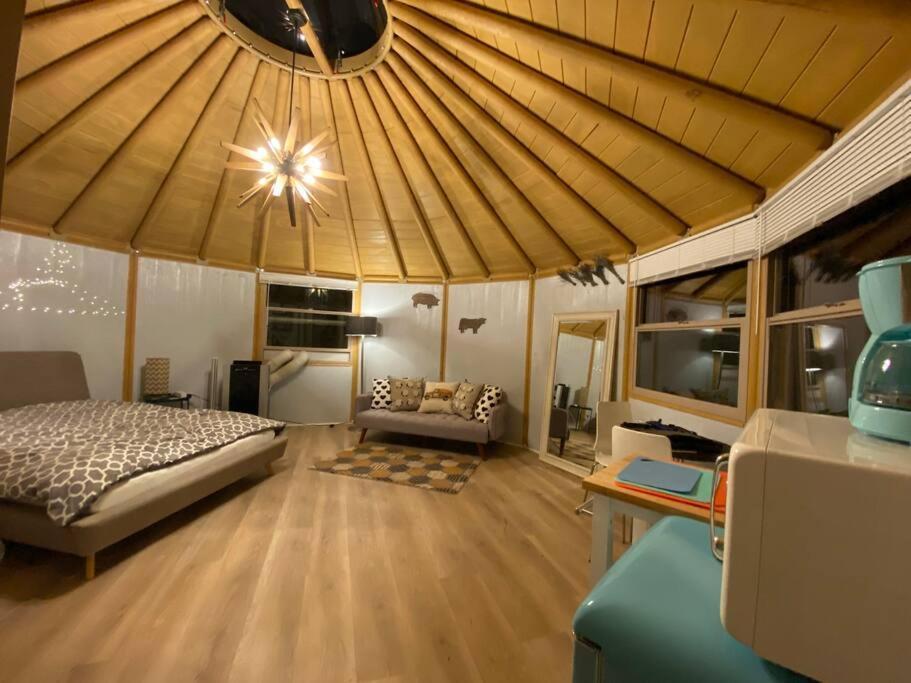 הוילה Valley Center Glamping-Sky Dome Yurt-Tiny House-2 By Lavenders Field מראה חיצוני תמונה