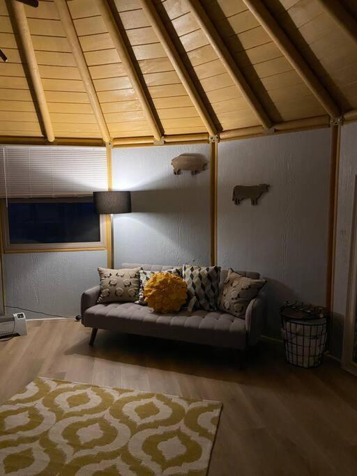 הוילה Valley Center Glamping-Sky Dome Yurt-Tiny House-2 By Lavenders Field מראה חיצוני תמונה